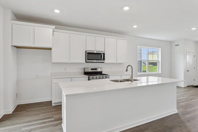 525 Oak Opening Drive, Stoughton, WI 53589