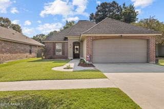 139 Country Garden Lane, Lafayette, LA 70507