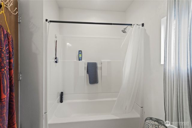 6828 Yakima Avenue, Tacoma, WA 98408