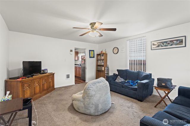 6828 Yakima Avenue, Tacoma, WA 98408