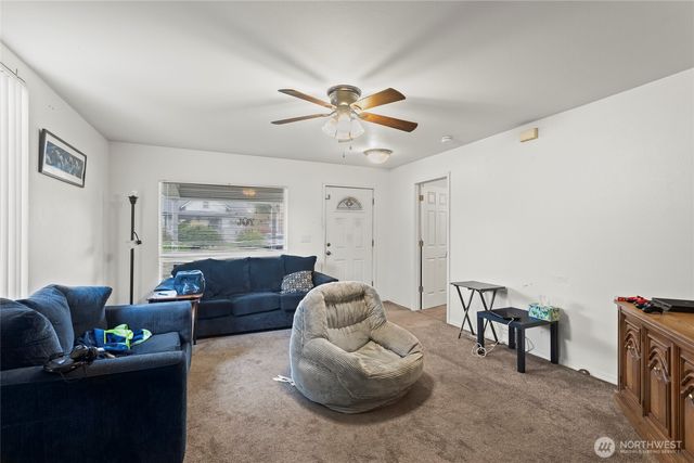 6828 Yakima Avenue, Tacoma, WA 98408