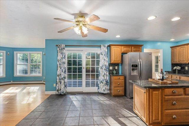 6 Dunnmoore Drive, Bow, NH 03304