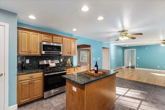 6 Dunnmoore Drive, Bow, NH 03304