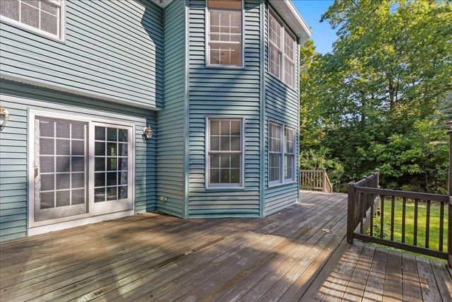 6 Dunnmoore Drive, Bow, NH 03304