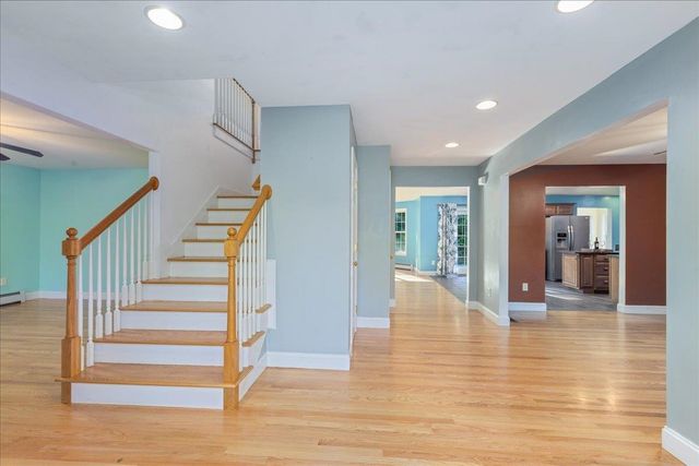 6 Dunnmoore Drive, Bow, NH 03304