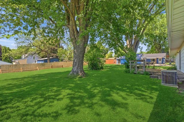 406 Hamburg Street, Ripon, WI 54971