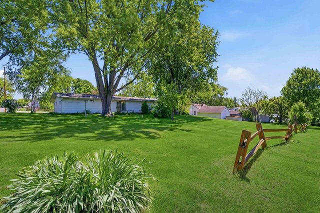 406 Hamburg Street, Ripon, WI 54971