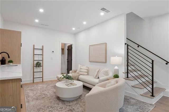 1169 Penny Lane, Atlanta, GA 30329