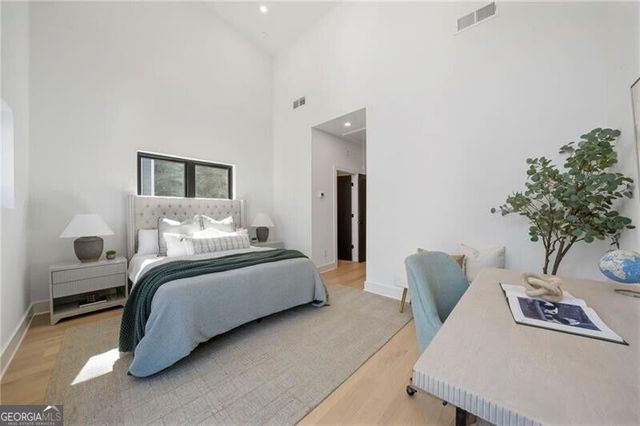 1169 Penny Lane, Atlanta, GA 30329