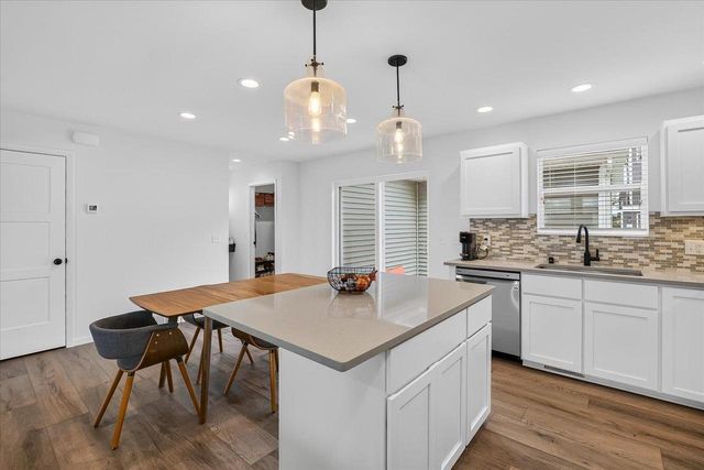 421 Crane Crossing, Waunakee, WI 53597