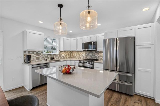 421 Crane Crossing, Waunakee, WI 53597