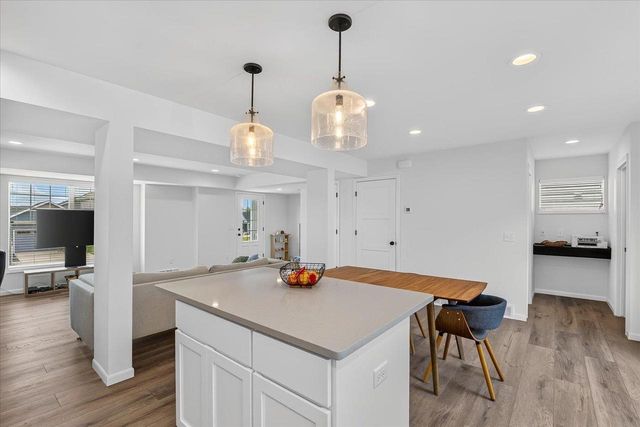 421 Crane Crossing, Waunakee, WI 53597