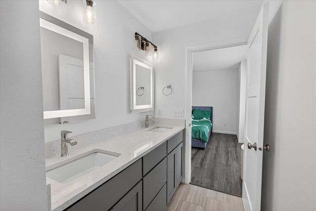 421 Crane Crossing, Waunakee, WI 53597