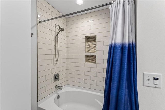 421 Crane Crossing, Waunakee, WI 53597