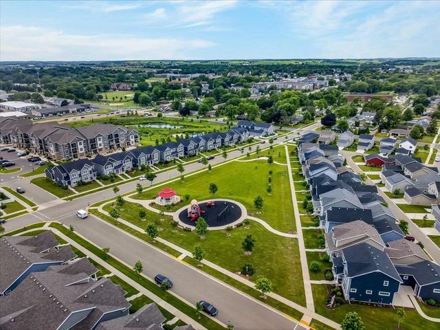 421 Crane Crossing, Waunakee, WI 53597