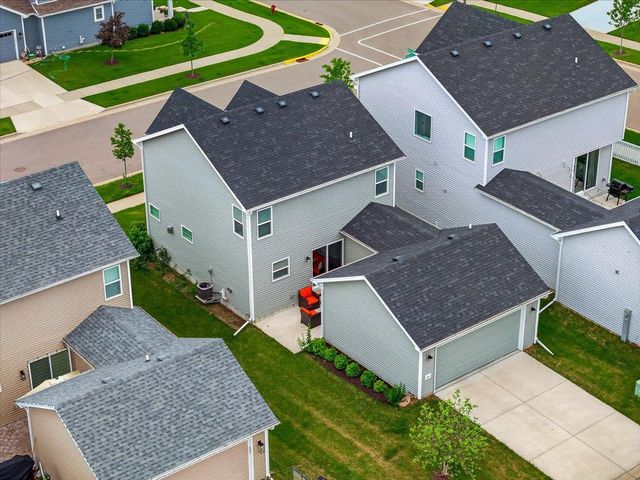 421 Crane Crossing, Waunakee, WI 53597
