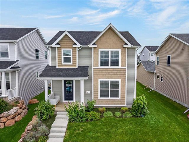 421 Crane Crossing, Waunakee, WI 53597