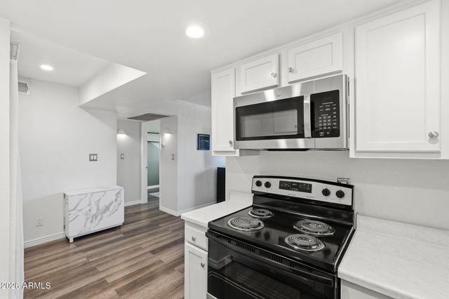 12440 N 20TH Street 106, Phoenix, AZ 85022