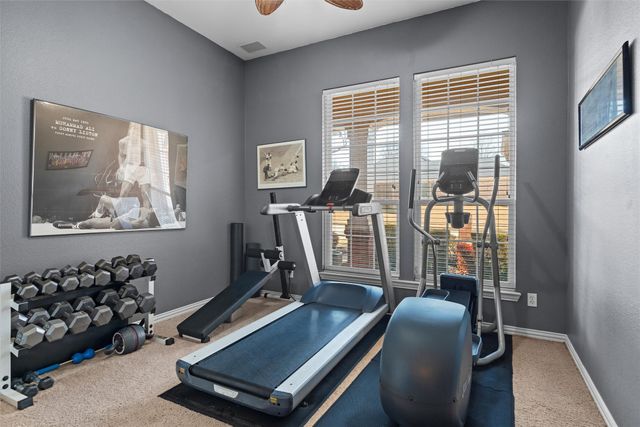 6211 Parkside Drive, Arlington, TX 76001