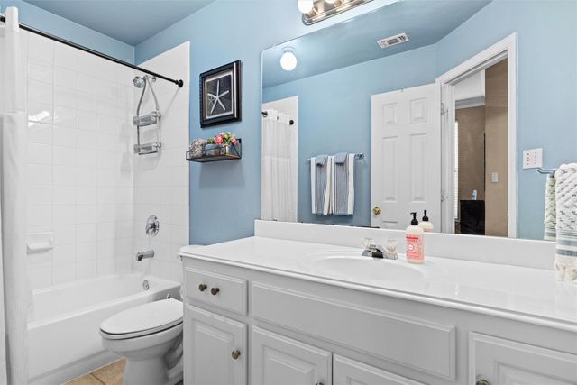 6211 Parkside Drive, Arlington, TX 76001