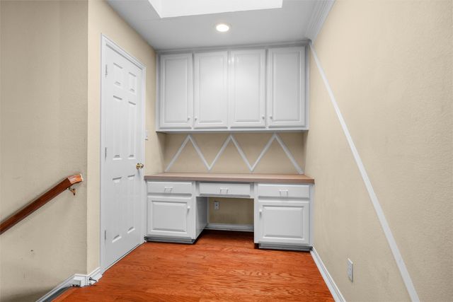 6211 Parkside Drive, Arlington, TX 76001