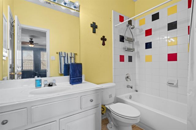 6211 Parkside Drive, Arlington, TX 76001