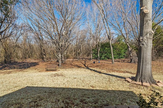 6211 Parkside Drive, Arlington, TX 76001