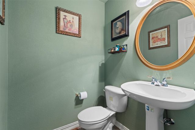 6211 Parkside Drive, Arlington, TX 76001