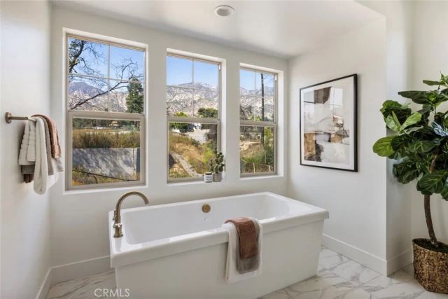 181 E Palm Street East, Altadena, CA 91001