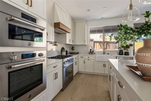 181 E Palm Street East, Altadena, CA 91001