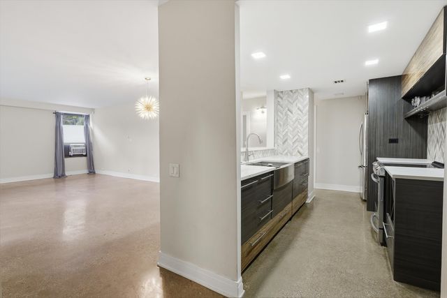 5050 S East End Avenue 1E, Chicago, IL 60615
