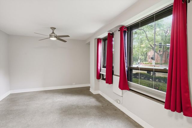 5050 S East End Avenue 1E, Chicago, IL 60615