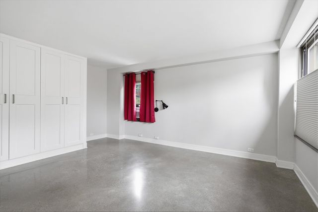 5050 S East End Avenue 1E, Chicago, IL 60615