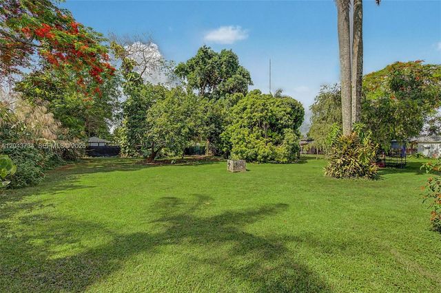 16620 SW 234th St, Homestead, FL 33031