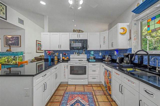 16620 SW 234th St, Homestead, FL 33031