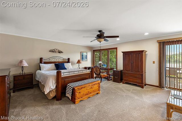 2445 Island View Drive, West Bloomfield, MI 48324