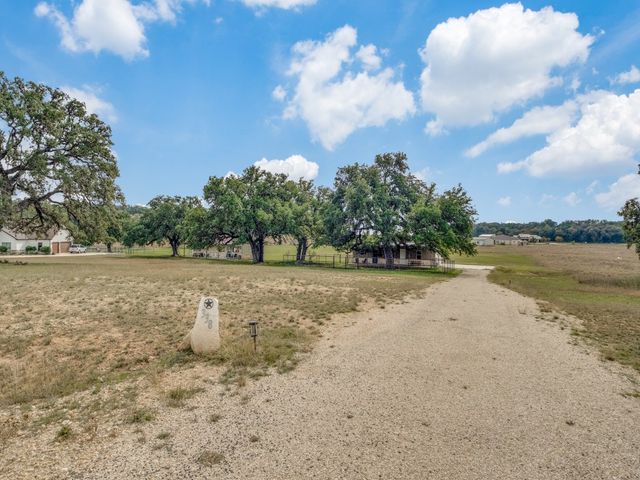 338 Saltgrass, Bandera, TX 78003