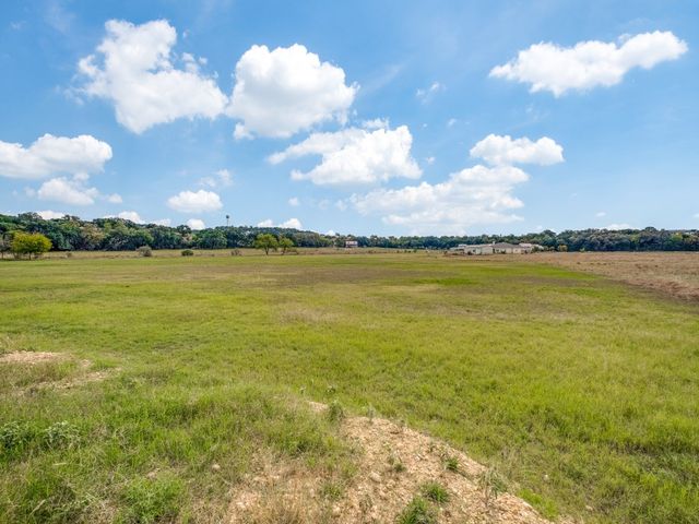 338 Saltgrass, Bandera, TX 78003