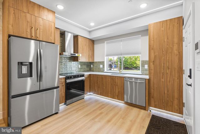 1413 N 8TH ST, Philadelphia, PA 19122
