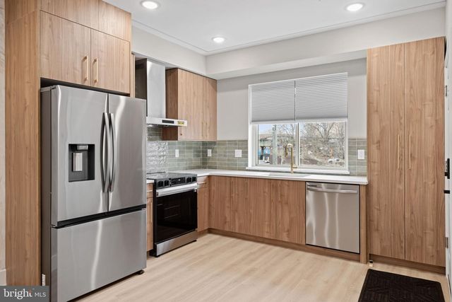 1413 N 8TH ST, Philadelphia, PA 19122