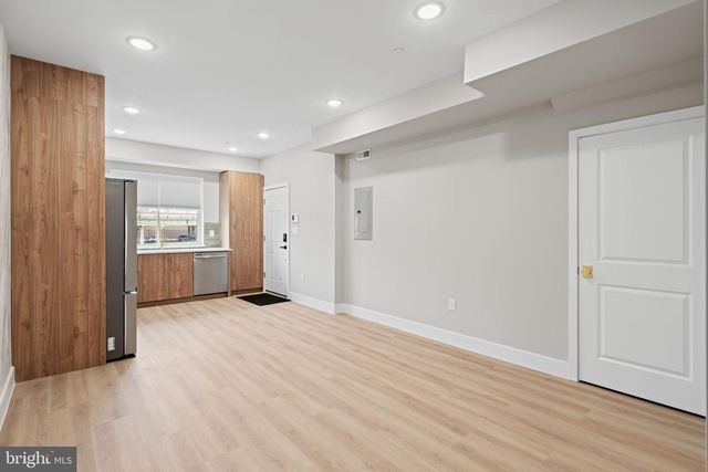 1413 N 8TH ST, Philadelphia, PA 19122