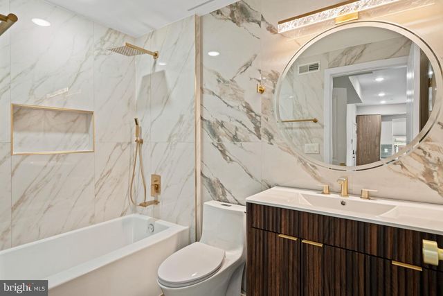 1413 N 8TH ST, Philadelphia, PA 19122