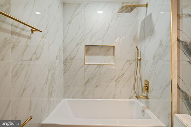 1413 N 8TH ST, Philadelphia, PA 19122