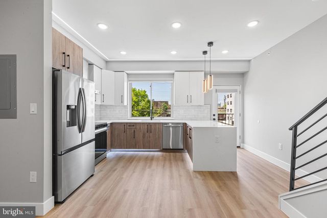 1413 N 8TH ST, Philadelphia, PA 19122