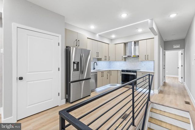 1413 N 8TH ST, Philadelphia, PA 19122
