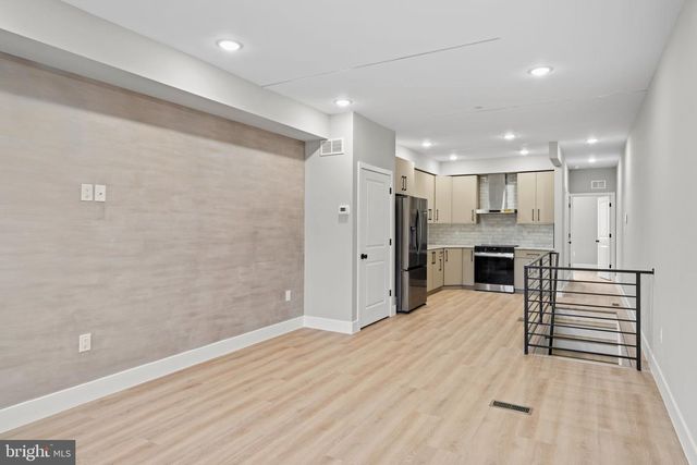 1413 N 8TH ST, Philadelphia, PA 19122