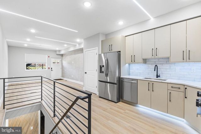 1413 N 8TH ST, Philadelphia, PA 19122