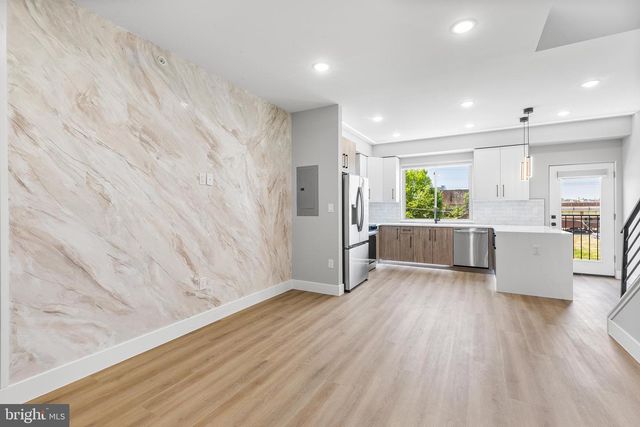 1413 N 8TH ST, Philadelphia, PA 19122