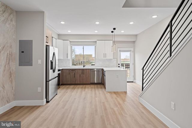 1413 N 8TH ST, Philadelphia, PA 19122