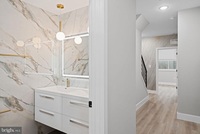 1413 N 8TH ST, Philadelphia, PA 19122